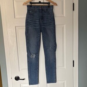 Madewell Curvy High-Rise Skinny Jeans in Dark Blue Wash
